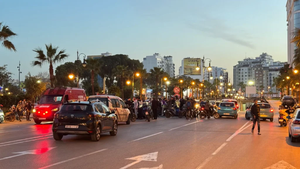طنجة تختنق قبيل الإفطار… أزمة سير تتجدد كل رمضان