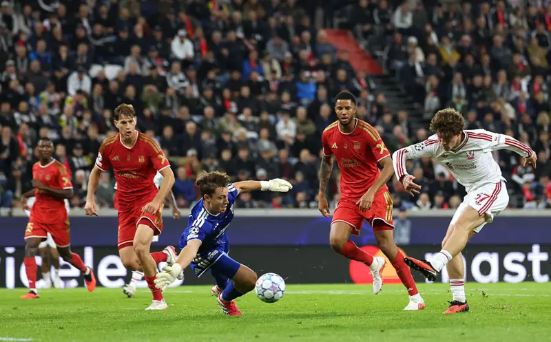 ليفربول يجتاح لاسك لينتس بثلاثية نظيفة في الشوط الأول من دوري أبطال أوروبا