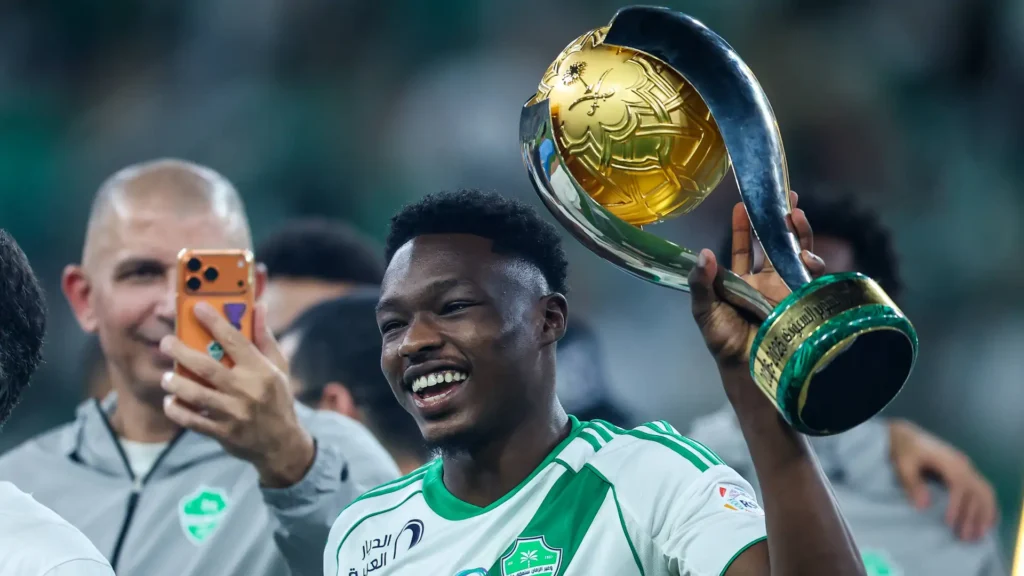 قرعة كأس السوبر السعودي بالكويت: الأهلي يصطدم بالقادسية والنصر في اختبار الخلود